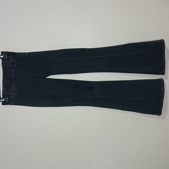 BDG Urban Outfitters Low Rise Flare Jeans - Picture 3 of 10